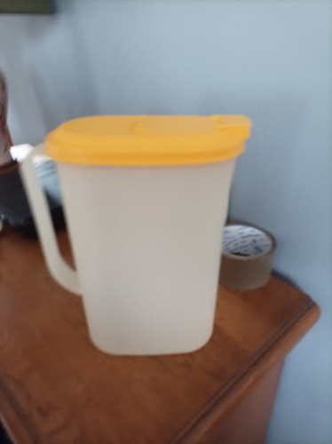 Pichet porte frigo tupperware - pichet,