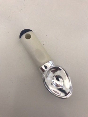 Tupperware ice cream scoop - ice,